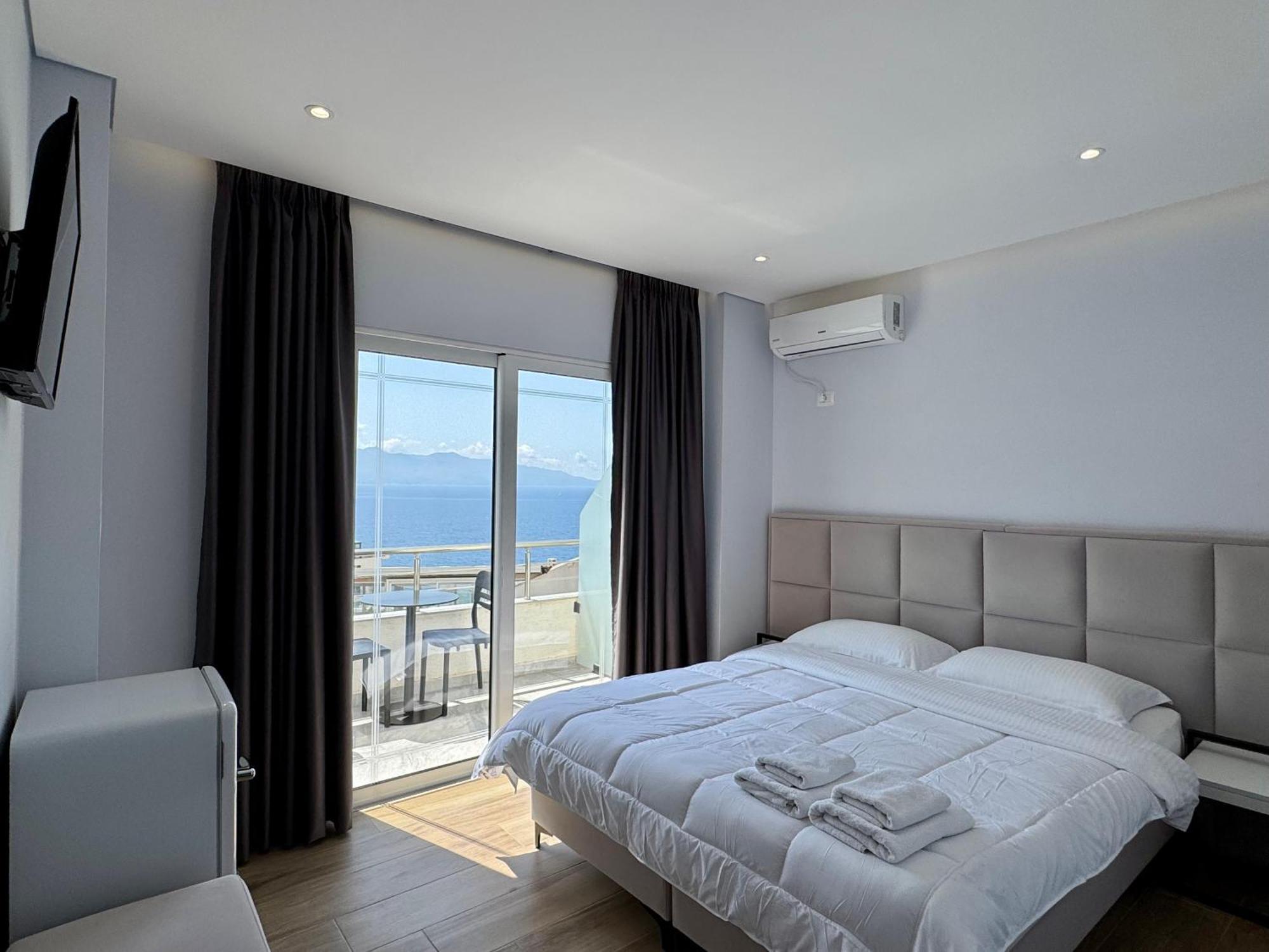 Gjoka Apartments, In Front Of Bougainville Bay Sarandë Eksteriør bilde