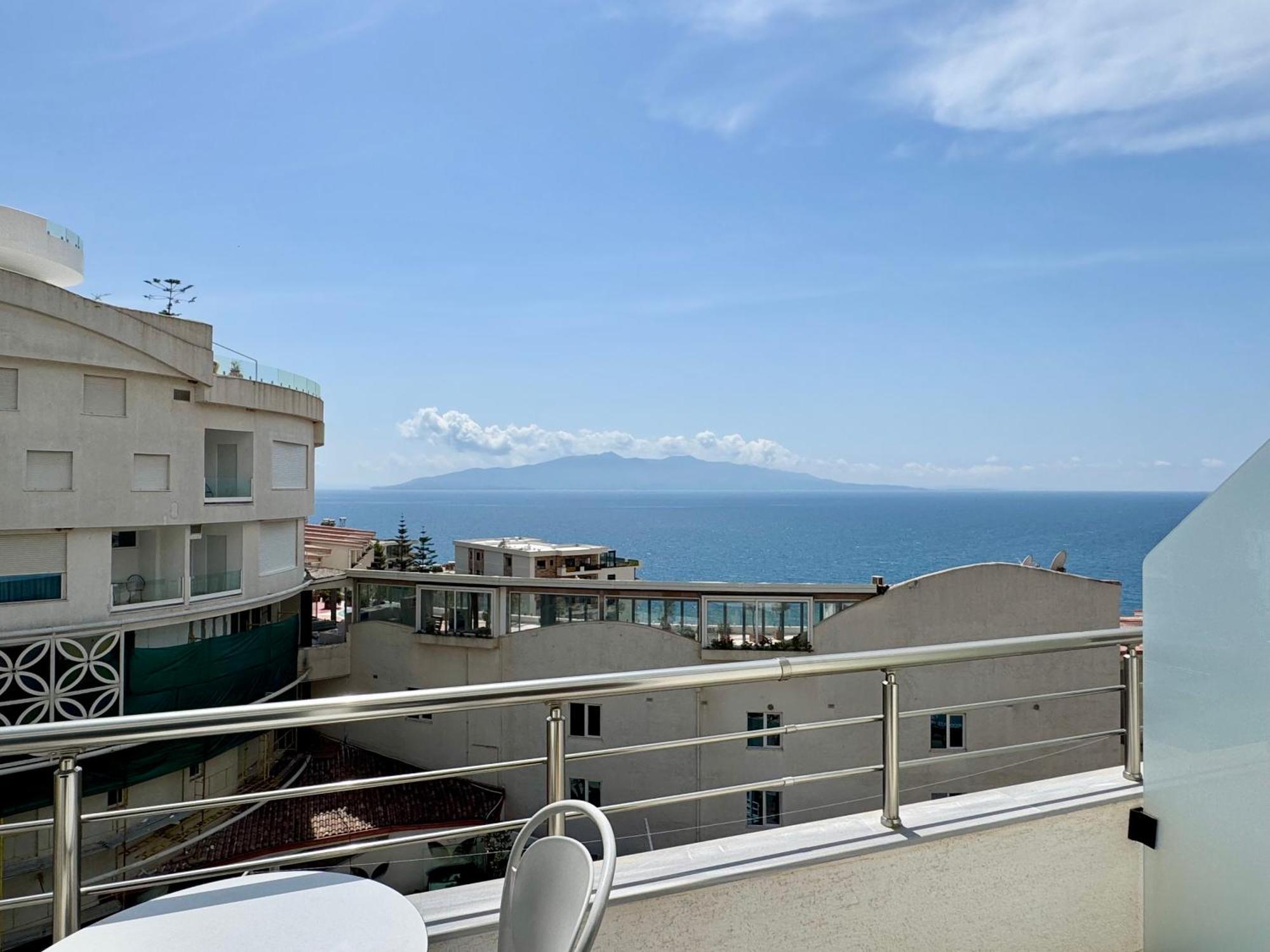 Gjoka Apartments, In Front Of Bougainville Bay Sarandë Eksteriør bilde